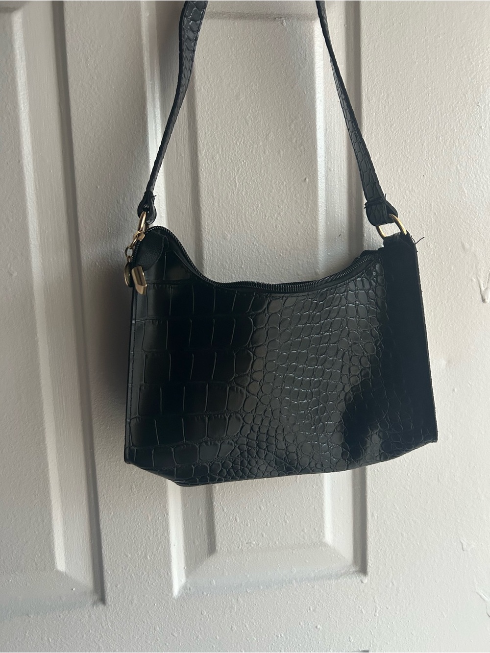 Classic Black Croc-Embossed Shoulder Bag